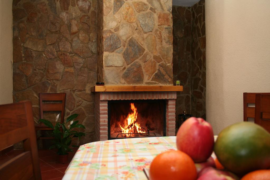 Apartamentos Ribera Del Jucar Alcala del Jucar Δωμάτιο φωτογραφία